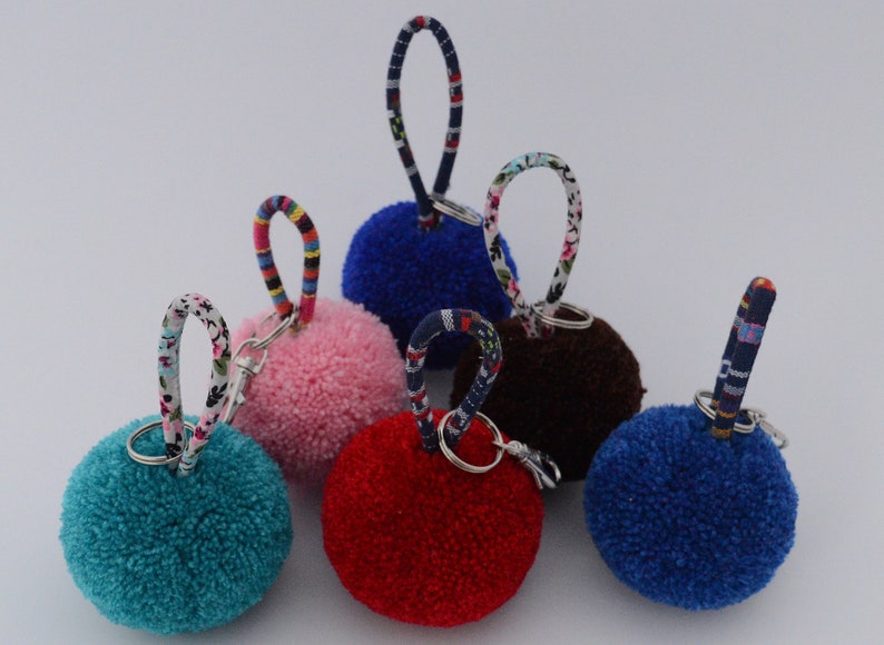 Pendant for handbag, pompom keys, 6 pcs in a set, size of the ball 2,4 cala, mix kolor. zdjęcie 1