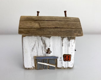 Small house made of driftwood, driftwood decoration, driftwood house, maritime decoration, maritime decoration, driftwood art