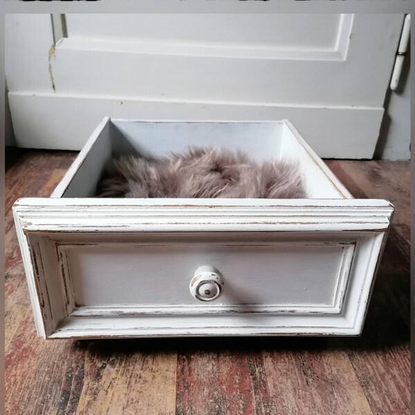 süßes Katzenbett Schublade Zeitungsständer Shabby Chic