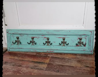 Regal Shabby Chic Garderobe