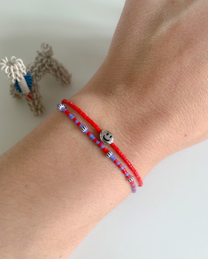 Perlenarmband Armband Freundschaftsarmband Smiley Smile Rot Silber Fein Filigran Minimalistisch Individualisierbar zdjęcie 2