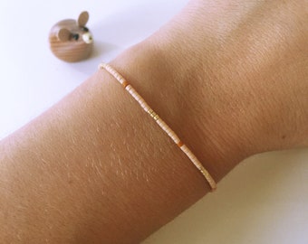 Parelarmband armband beige bruin goudkleurig fijn mat glanzend