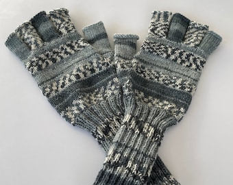 Market women's gloves gray patterned with long cuffs (61/23)