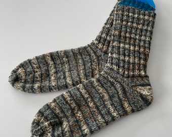 Hand-knitted men's socks (1/24)