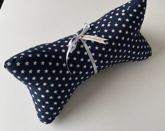 Reading bone/neck pillow blue with wise stars (64-23)
