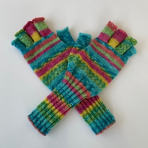 Market women's gloves colorful with long cuffs (4/24)