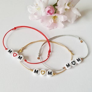Freundschaftsarmband MOM/ MUM mit Buchstabenperlen zur Wahl/ Herz/ Perlen seitlich 925 Sterling Silber/ Geschenk Muttertag /Mama /Geburtstag