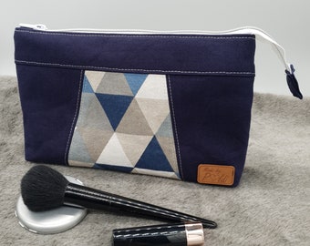 Kosmetiktasche blau Dreiecke, Unikati Little Hira, , Schminktasche, Kosmetiktäschchen, Make up, Kulturtasche, Stiftemappe