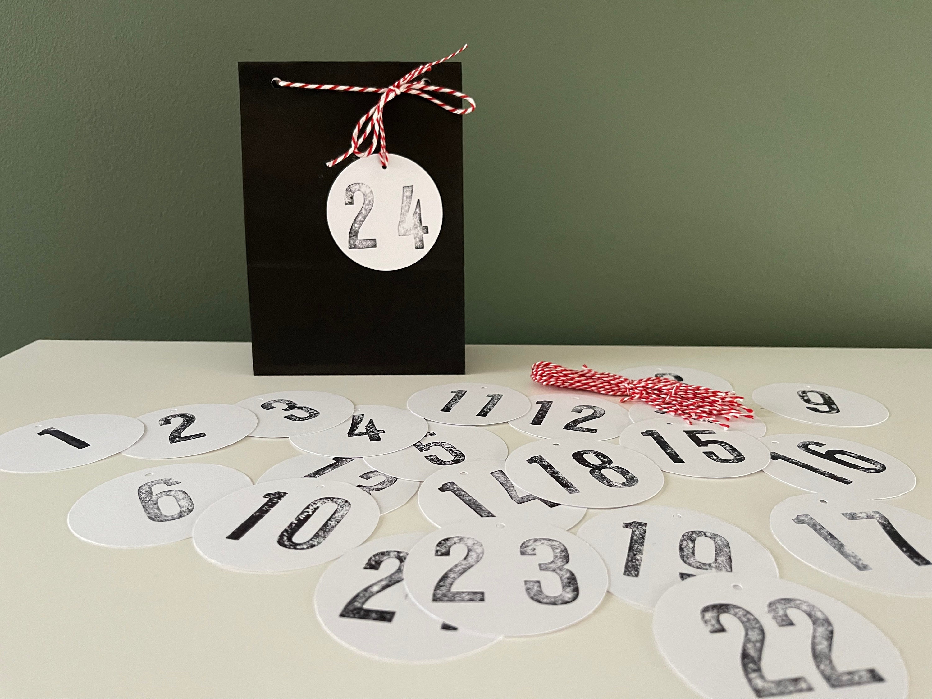 pendant for advent calendar, numbers 1 to 24