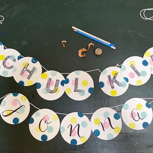 letra-guirnalda, wippelkette, "SCHULKIND" con el nombre deseado