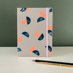 cuaderno semicírculos, rayado, DIN A5