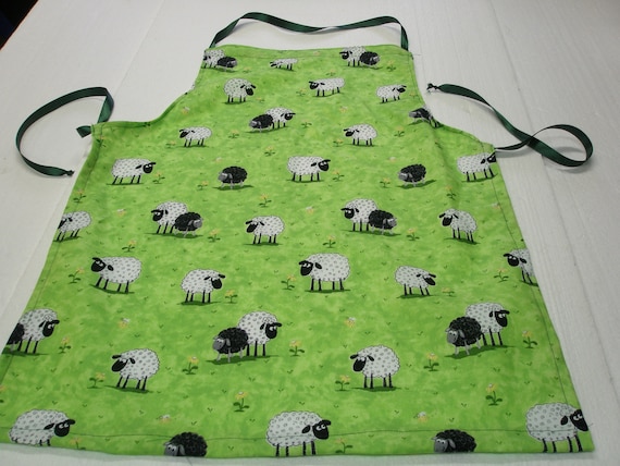 Children's apron sheep