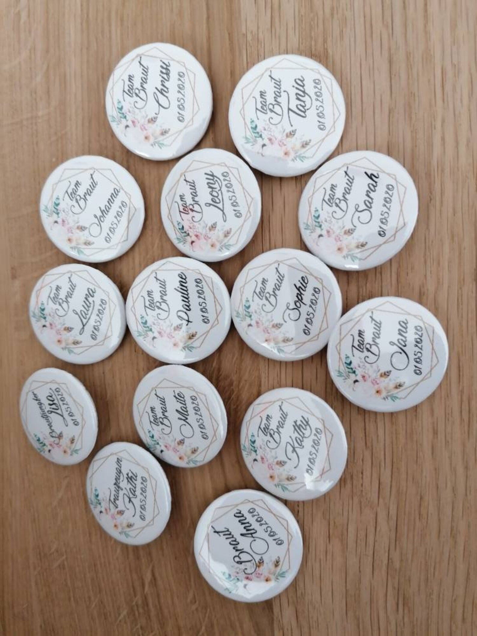 Oblique Unique Braut & Team Braut Buttons – 10 Anstecker Für Junggesellenabschied, Hochzeit, Ca. 4 Cm