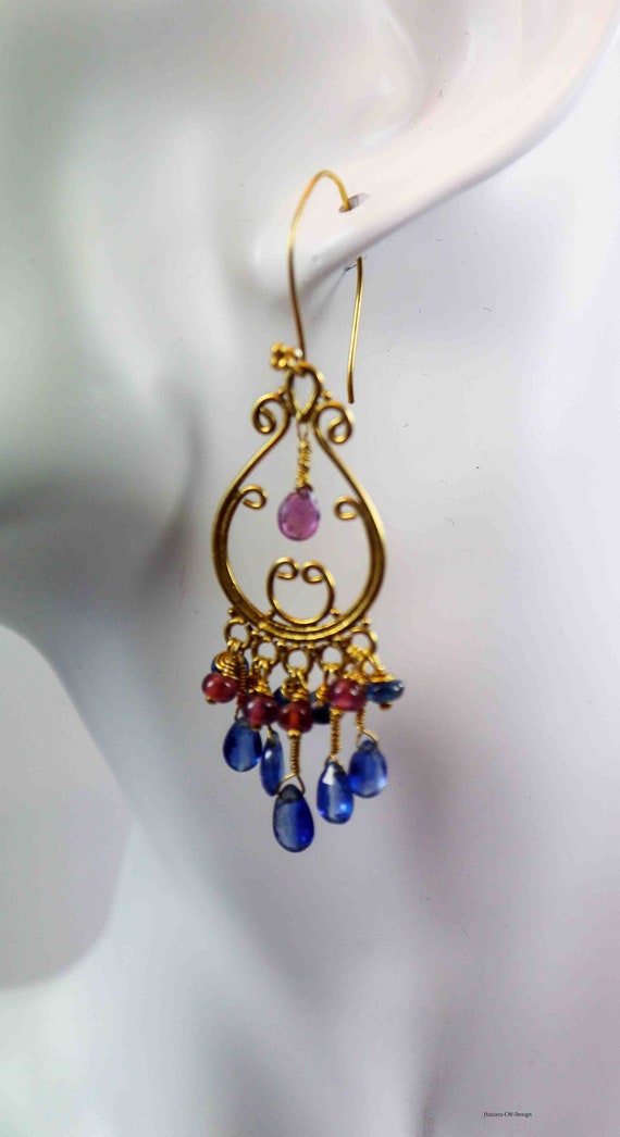 Chandelier earrings with sapphire, ruby and kyanite in gold (24K) Vermeil