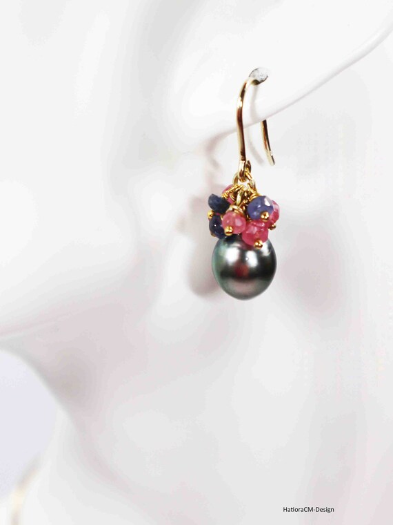 Tahitian pearl earrings with pink and blue sapphires in 333 gold (solid)