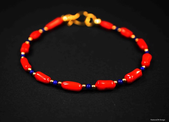 Coral bracelet with lapis lazuli, silver (925) gold-plated, hook closure