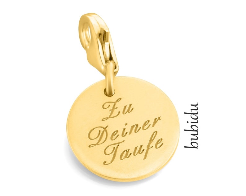 Charm mit Gravur Taufanhänger Goldanhänger Text Goldcharm Schmuck Text Charms Taufe Geburt Wunschtext Karabiner Gravurplatte Namensanhänger Bild 1