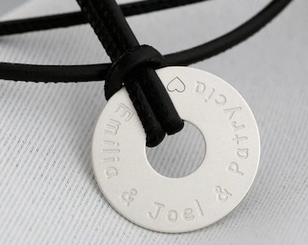 Herenketting graveren, leren ketting voor heren, namen