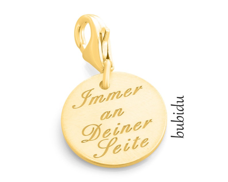 Charm mit Gravur Taufanhänger Goldanhänger Text Goldcharm Schmuck Text Charms Taufe Geburt Wunschtext Karabiner Gravurplatte Namensanhänger Bild 4