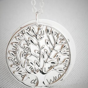 Kette Mit Gravur, Schmuck Mit Spruch, Lebensbaum Familienschmuck Silber Namenskette, Geschenk Mama Mutter Tochter Valentintag Geburtstag Bild 3