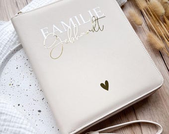Familienorganizer | personalisierte Dokumentenmappe mit Familiennamen und Namen | Travelorganizer Familie | Geschenk Organizer Herz