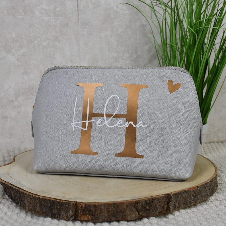 personalisierte Kosmetiktasche für Frauen Buchstabe und Namen Schminktasche für die Frau Kulturbeutel Leder-Look Geschenk Freundin Bild 8