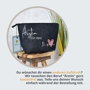 personalisierte Tasche aus Filz Ärztin mit Herz und Namen Glitzer Dankeschön Bild 7