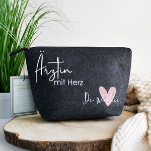 personalized bag made of felt Doctor with heart and name Glitter Thank you very much image 8