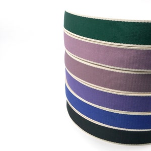 2 metri (2,20 EUR/metro), fettuccia con striscia a blocchi, larghezza ca. 38 mm, vari colori