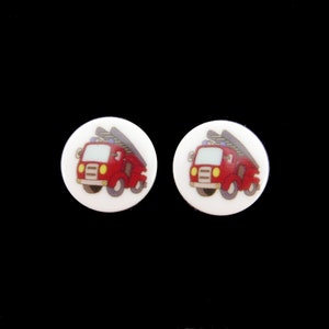 2 children's buttons made of plastic fire engine, diameter 15 mm image 3