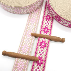 1 metro - Fettuccia beige decorata con stella alpina / fiore - Stile alpino, larghezza circa 38 mm, rosa e rosa