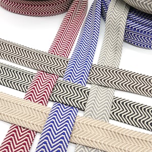 1 Meter - Gurtband Breite ca. 38mm, doppelte Pfeilspitze / Zick-Zack, verschiedene Farben