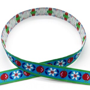 2 Meter (1,45 Euro/m) Webband blau mit Apfel und Blumen, Tracht