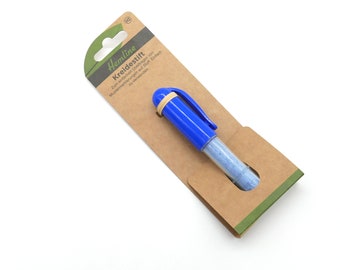 Blue chalk pen from Hemline