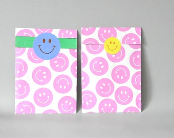 Geschenktüten Smileys nachhaltig pink weiß | Papiertüten Geschenkverpackung Kindergeburtstag