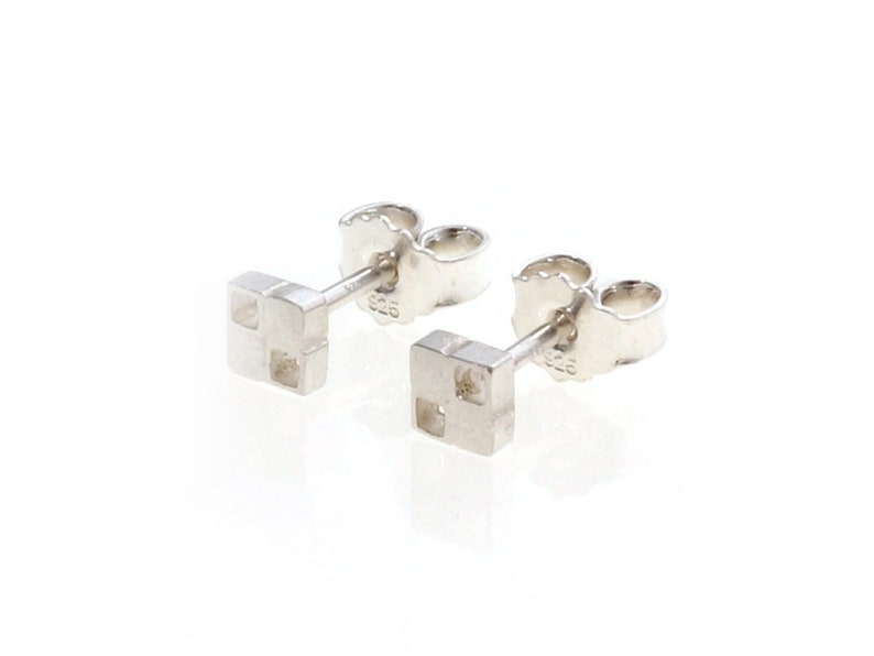 mini stud earrings 'Karo 2', silver image 2