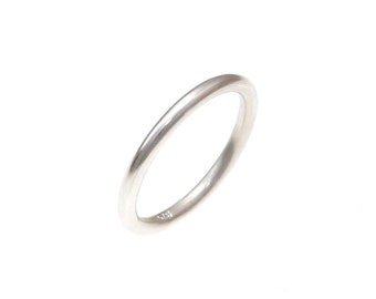 simple narrow ring, round, silver, pure