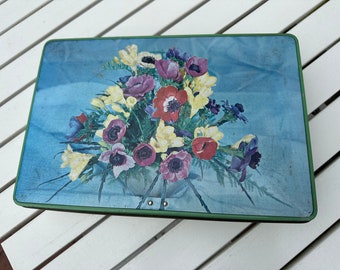 beautiful vintage tin, anemones brocante, vintage, shabby chic - Tin can