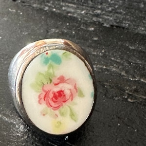 Unique piece silver ring 925 with porcelain roses playful ring size 17