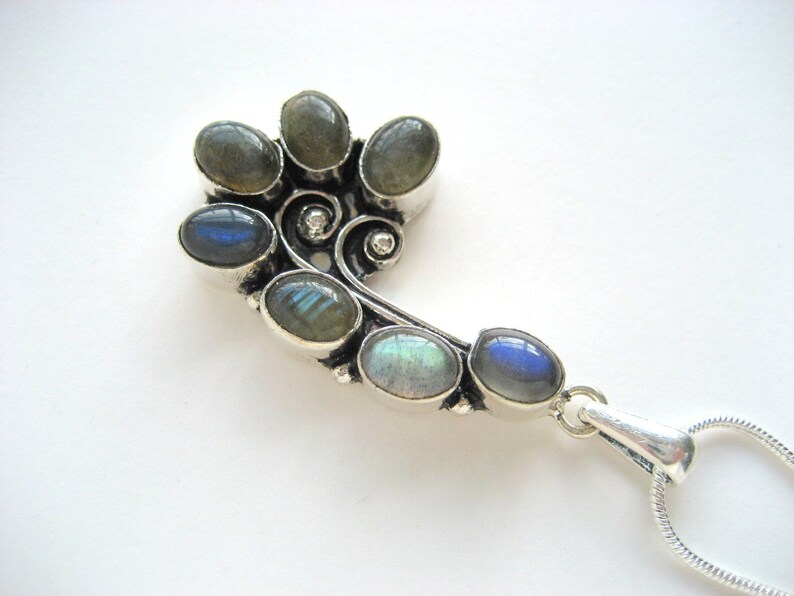 Labradorite on Snake Chain image 4