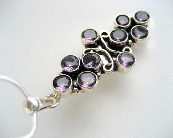 Amethyst an Schlangenkette