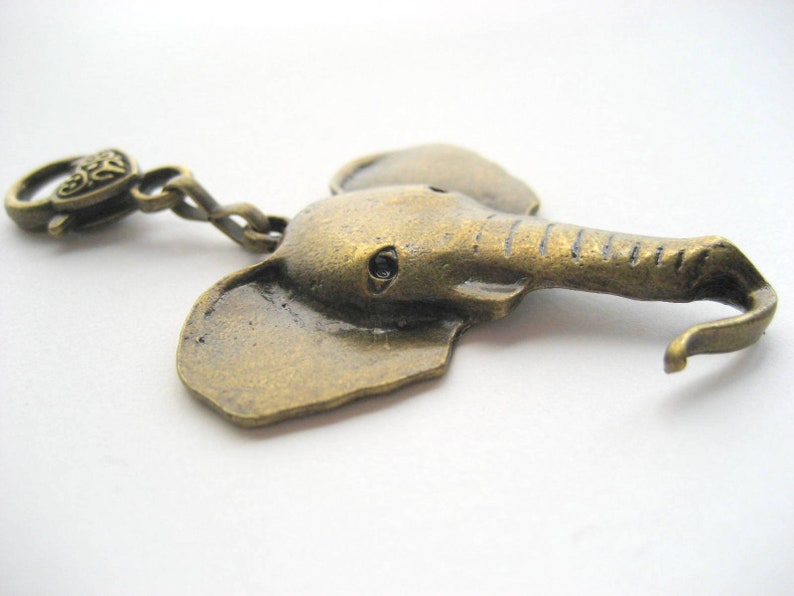 Elephant / Carabiner image 6