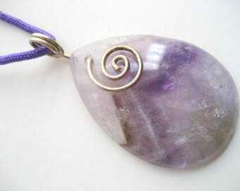 Amethyst / banda Paranormal / wire work