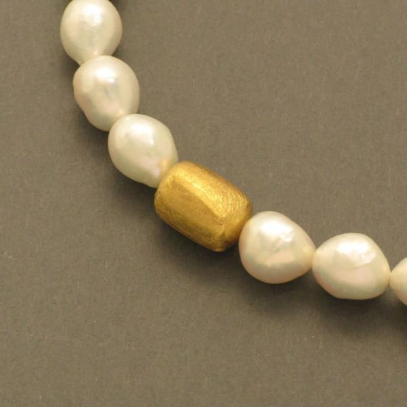 Pearl Necklace Baroque white Pearl image 1