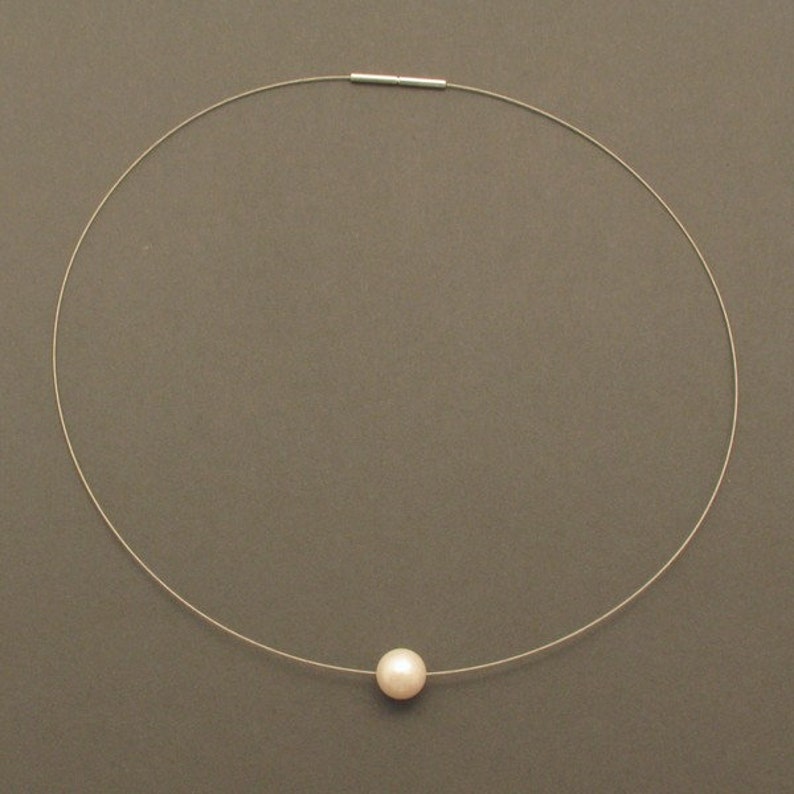 Silver Circlet with Pearl Pendant image 2