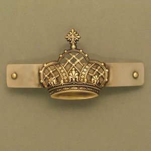 Crown Vintage Hair Clip image 1