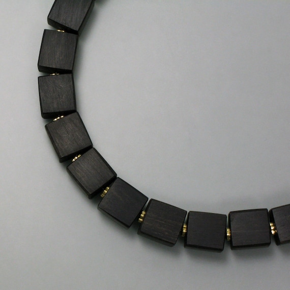 Ebony necklace deals