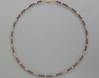 Delicate necklace hematite, brown-gold