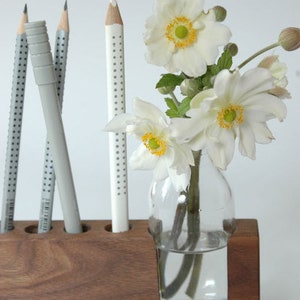 Pen holder with flower vase image 4