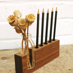 Pen holder with flower vase image 4